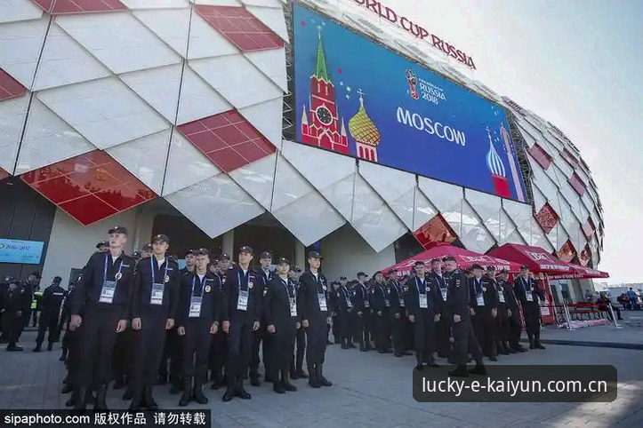世界杯安保策略调整实用指南——从英国警员缩减看大型赛事安全管理新趋势